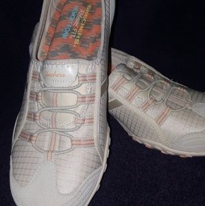 Womens SKECHERS Shoes